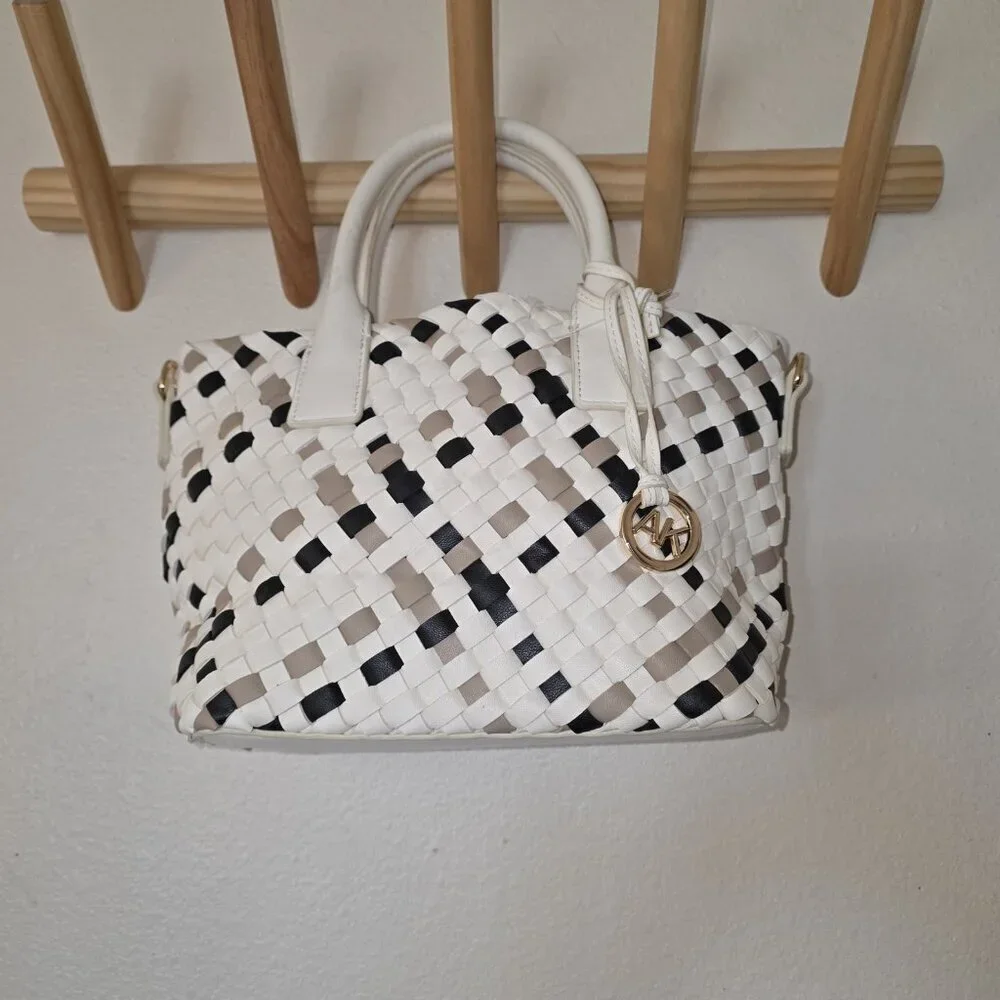 Satchel Tote Cream Black Neutral Top Handle Bag - Picture 12 of 16